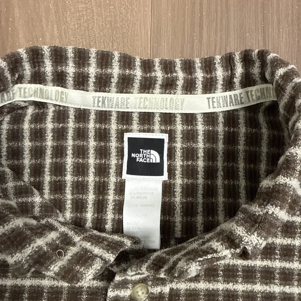 The North Face Flannel Button Up Shirt Mens XL - TG Brown Plaid‎ Chest Pockets